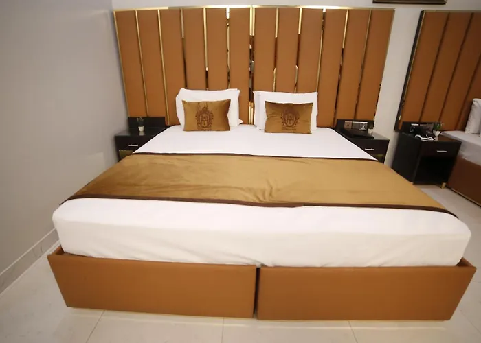 Four Squares By Wi Hotel