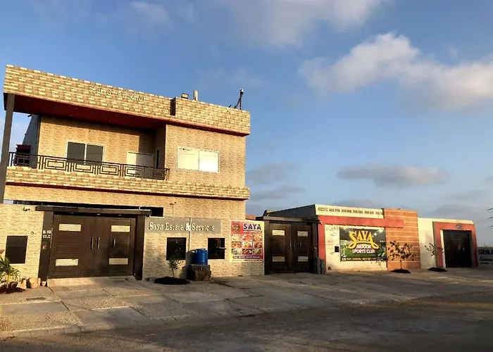 Saya Hostel And Hotel